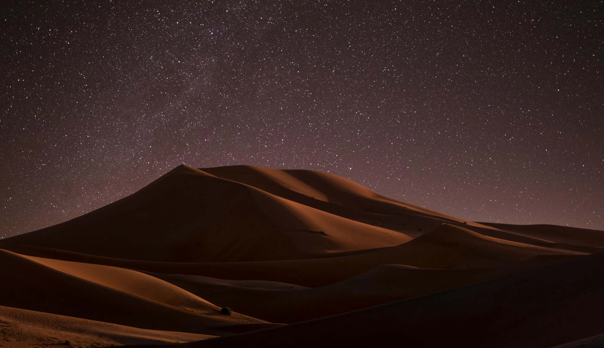 Il deserto di notte.